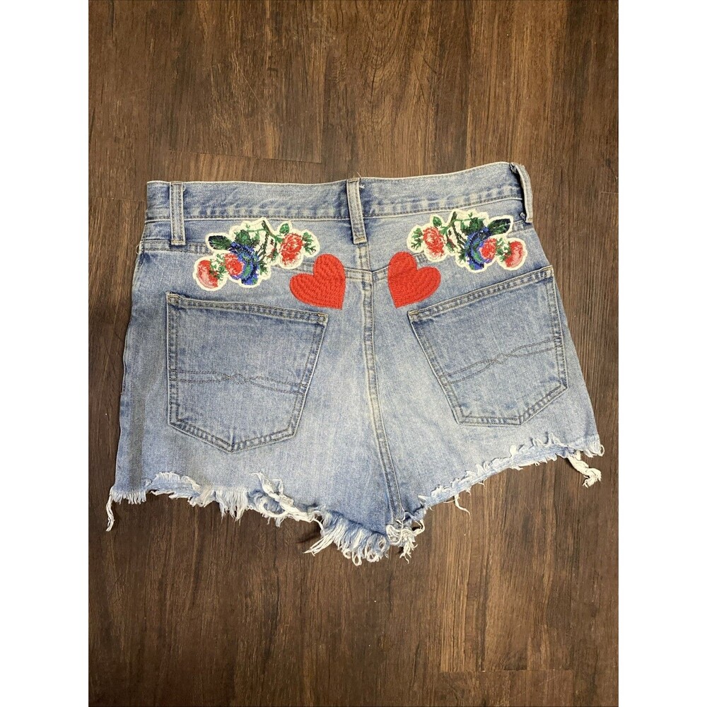 Lucky Brand Embroidered Denim Shorts Size 6/28 A Line Vintage Boho